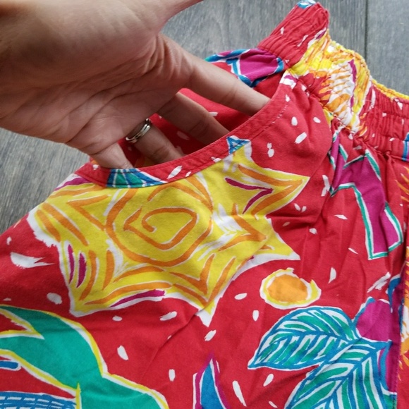 Vintage bold bright retro shorts - small/medium - Picture 3 of 5